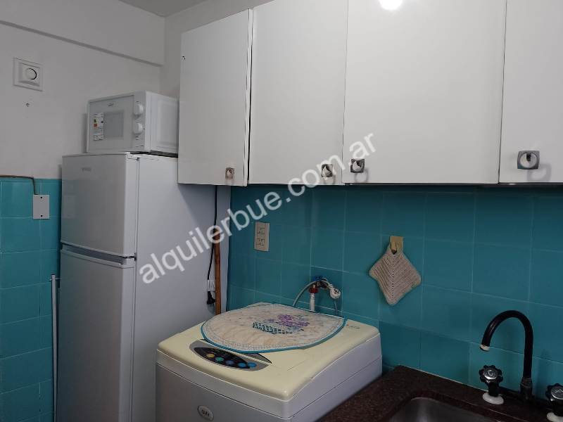 Devoto Alquiler Departamento 40 m. Habitacion y sala con balcn Frances AMOBLADO 3 adultos